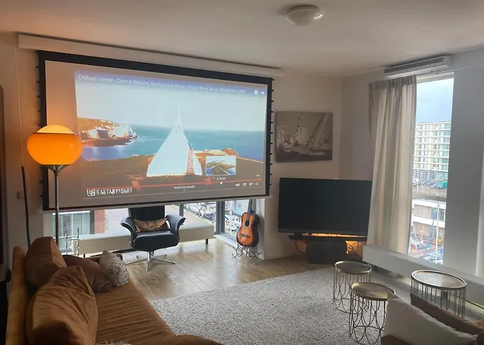 Scheveningen Diamond View And Harbour *