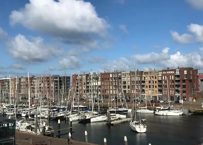 Scheveningen Diamond View And Harbour