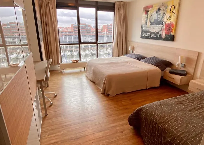 Scheveningen Diamond View And Harbour *