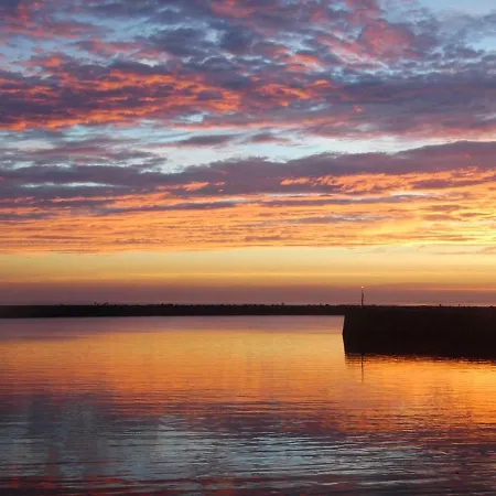 Scheveningen Diamond View And Harbour האג
